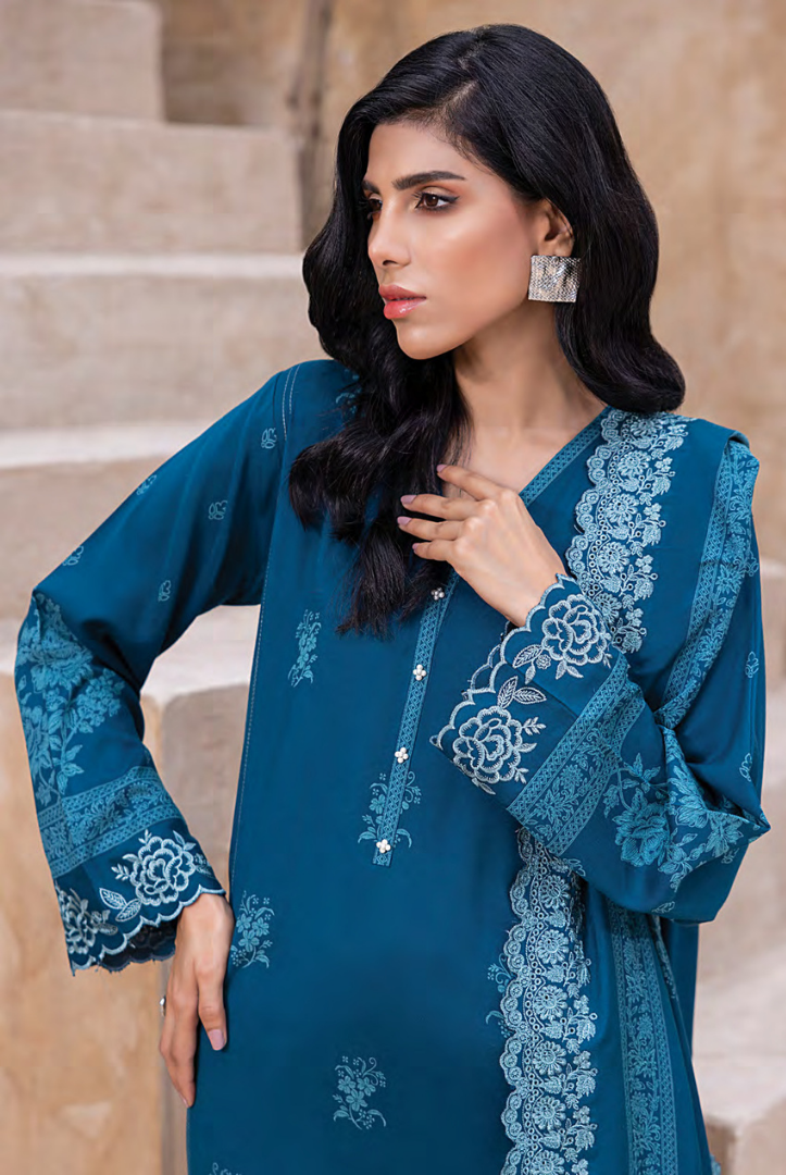 3 Piece Stitched Winter Essentials By LSM Lakhany Embroidered Cashmi Wool LG-RL-0307-C