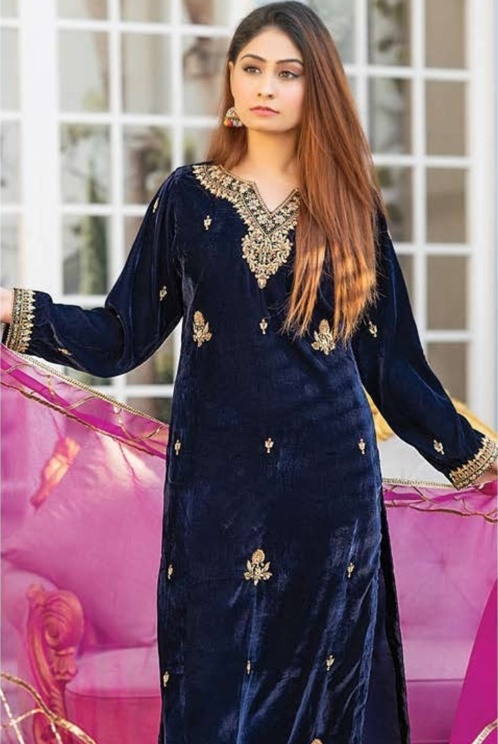 3 Piece Stitched Luxury Velvet Handwork Suits Collection From Iqra By Anarkali - 01