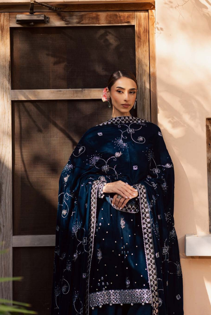 3 Piece Unstitched Velvet Embroidered Maya by Nurèh Wedding Edit Vol-II NU25MV NW-114