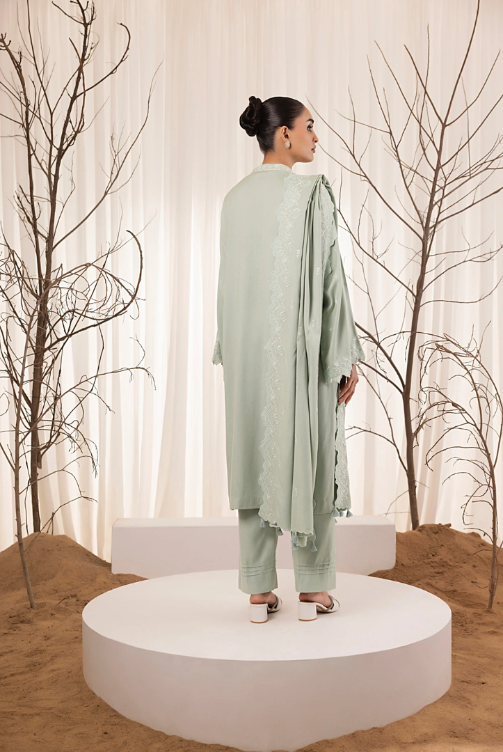 3 Piece Stitched Embroidered Cashmi Wool With Lakhany Winter Embriodered Shawl collection 02