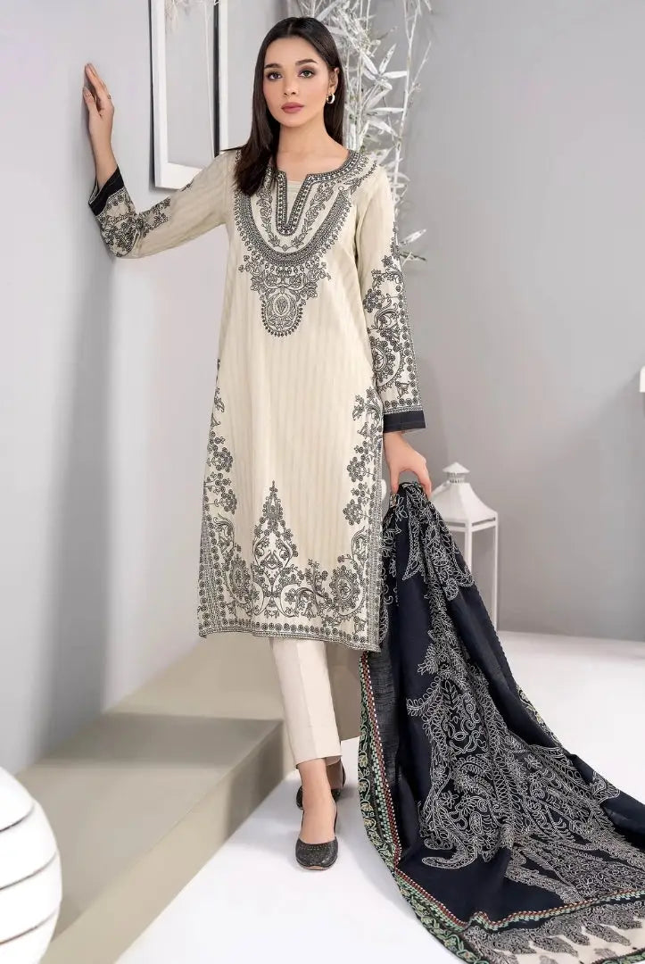 2 Pc Stitched Printed Khaddar Suit By Limelight Winter Collection - 30