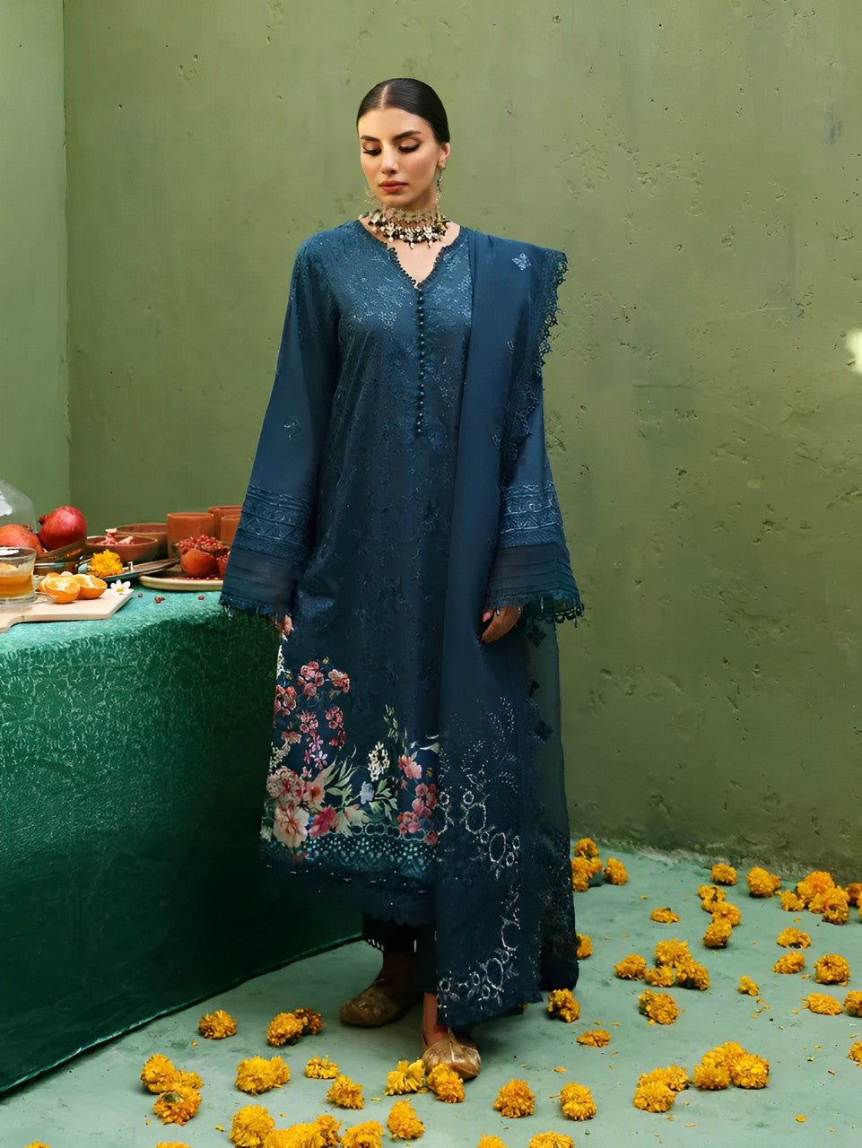 Nureh Mehmaan Nawazi 3 Piece Stitched Suit - 02