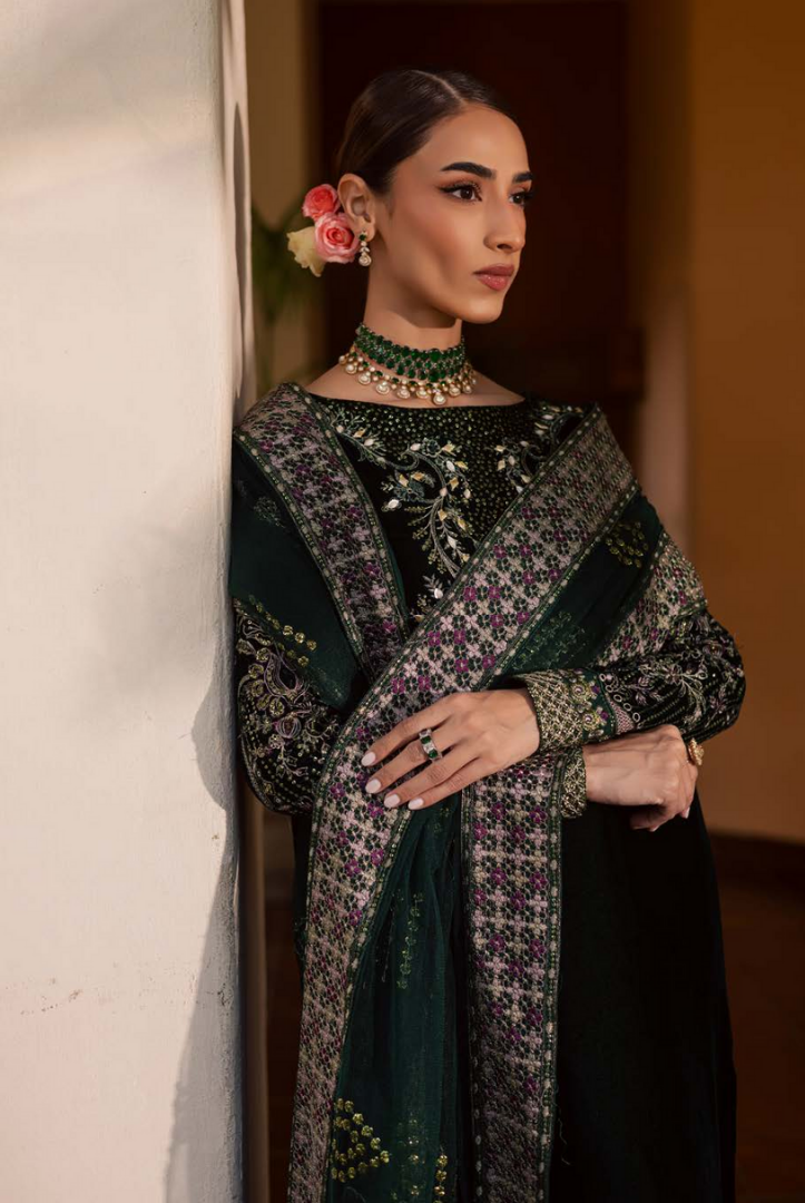 3 Piece Unstitched Velvet Embroidered Maya by Nurèh Wedding Edit Vol-II NU25MV NW-115