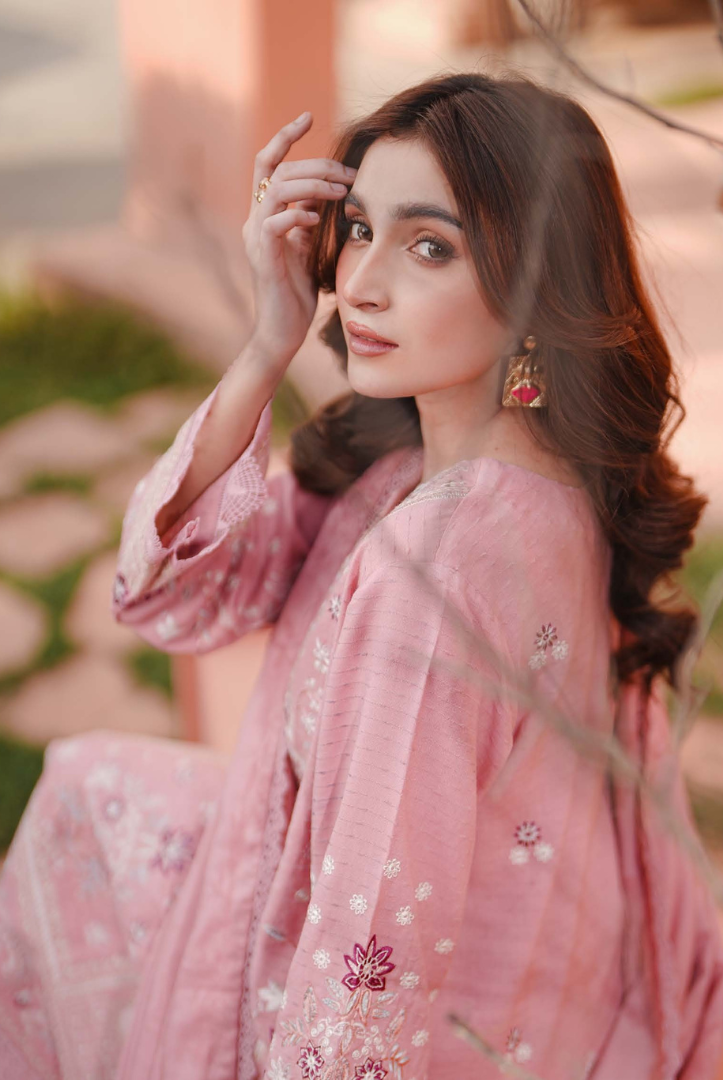 3 Piece Unstitched Embroidered jackquard velvet shawl Hoorish by Johra JW/ 591