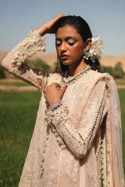 3 Piece Stitched Luxury Lawn Suit By Sana Safinaz - AN-00971