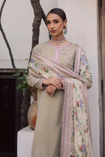 3 Piece Unstitched Velvet Embroidered Maya by Nurèh Wedding Edit Vol-II NU25MV NW-119