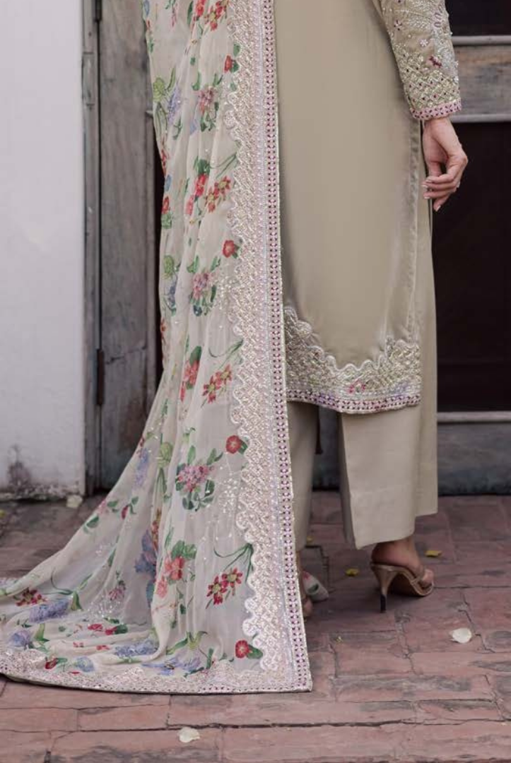 3 Piece Unstitched Velvet Embroidered Maya by Nurèh Wedding Edit Vol-II NU25MV NW-119