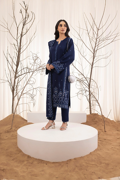 3 Piece Stitched Embroidered Cashmi Wool With Lakhany Winter Embriodered Shawl collection 06