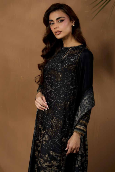 3 Piece Unstitched Embroidered Herringbone Winter Shawl by Sobia Nazir WS25- Design - 1 A