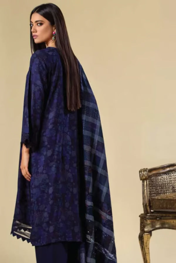 Tehzeeb Riaz 3 Piece Stitched Suit – 10