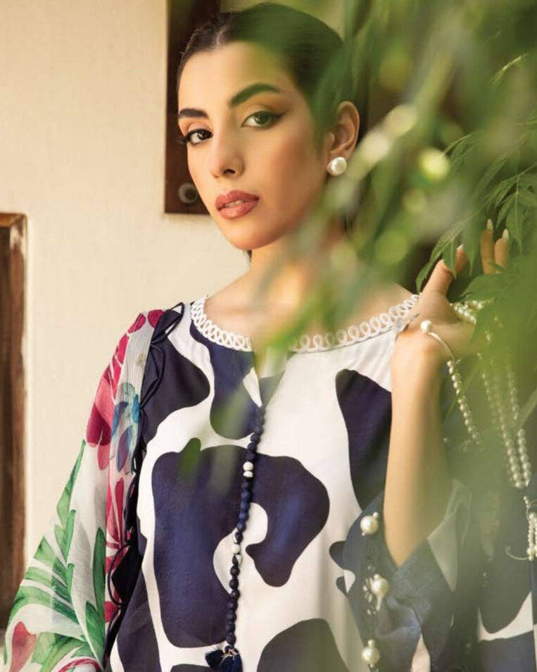 3 Piece Stitched Embroidered Lawn Suit From Maria.B By M.Basics Eid Collection'25-10 - Image 2