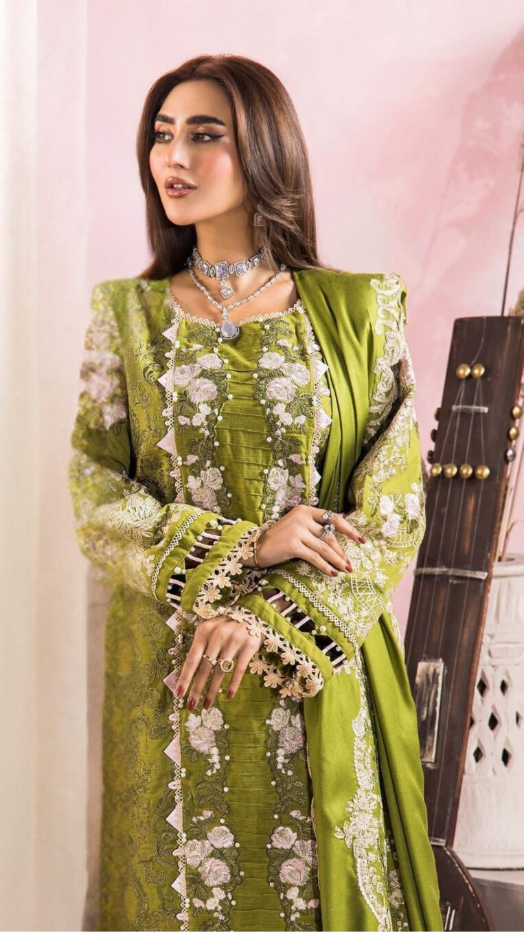 3 Piece Stitched Luxury Winter Embroidered Collection Vol.2 By Eshaisha - 07 - Image 3